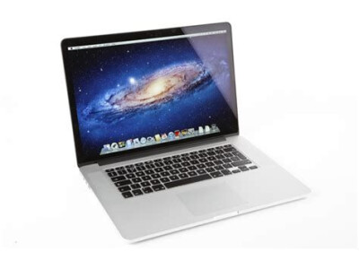 Apple MacBook Pro (Retina, 15 pouces, mi-2015)