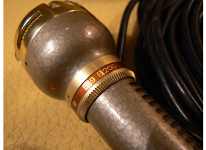AKG D19 B200