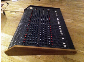 D&R Series 1000