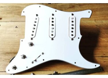 Radioshop Pickups Solderless Solution Loaded Stratocaster Pickguard