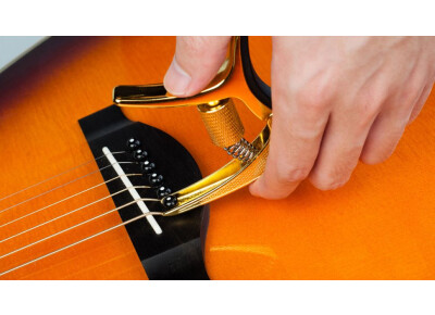 Guitto GGC-02 Revolver Capo