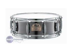Pearl Signature Chad  Smith