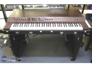 Yamaha CP-30