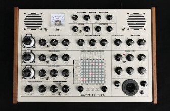 Erica Synths dévoile SYNTRX un synthé analogique autonome