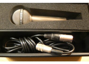 AKG D 120 C