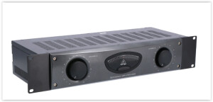 Behringer Reference Amplifier A800