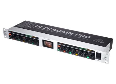 Behringer MIC2200 V2