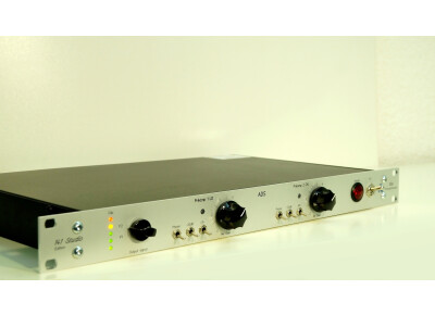 A. Design Service Elia 141 Studio edition