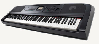 Yamaha DGX-670