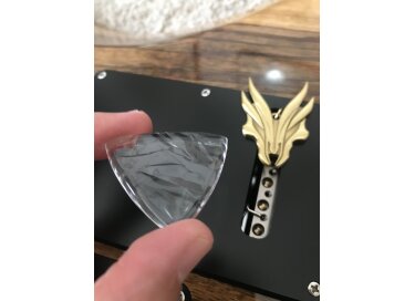 Hufschmid Guitars Dents du Midi Plectrum