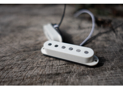 Euterpe Guitare Micro Stratocaster à l'unité