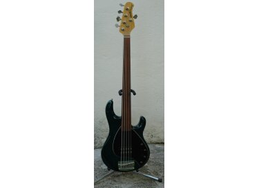 Music Man StingRay 5 Fretless