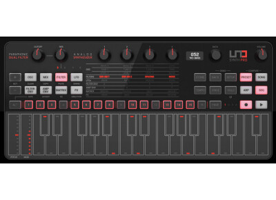 IK Multimedia UNO Synth Pro Desktop Black
