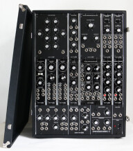Club of the Knobs Synthesizer Model 15