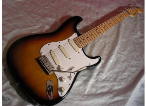 Fender American Deluxe Stratocaster [1989-1990]