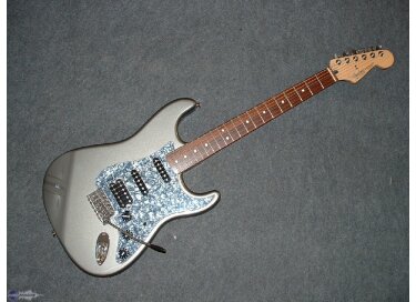 Fender FSR 2003 Standard Fat Strat