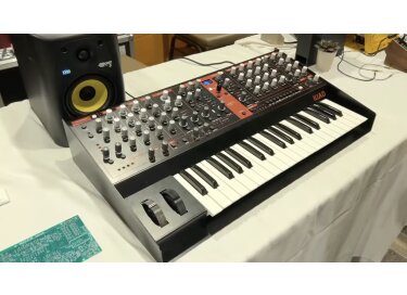 Artisan Electronic Instruments Iliad