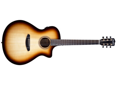 Breedlove Artista Pro Dreadnought Concerto CE