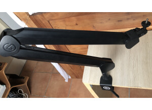 Elgato wav mic arm