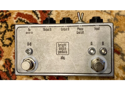 Bright Onion Pedals Active ABY Pedal with Isolated Second Output