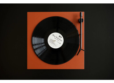 Tone Factory TONE Turntable