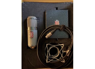 Beesneez Microphones Jade
