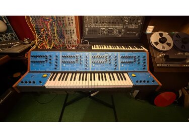 Reco Synth Four Voice