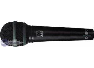 AKG D880