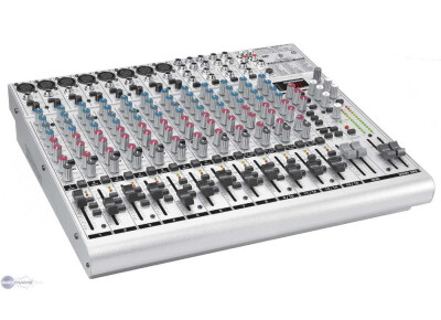 Behringer Eurorack UB2222FX-Pro