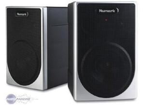 Numark M 20