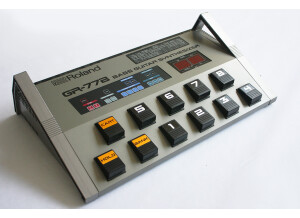 Roland GR-77B