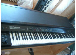 Roland MKB1000