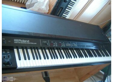 Roland MKB1000
