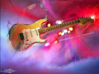 Fender Tribute Yngwie Malmsteen "Play Loud" Stratocaster