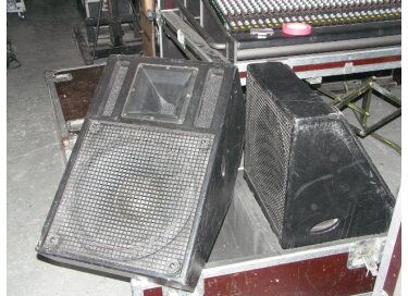L-Acoustics RS 138