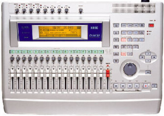 Korg D-1600