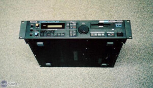 Roland MKS-100