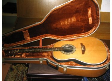 Ovation Custom Balladeer 1112