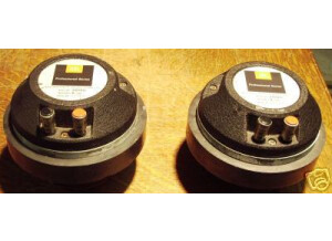 JBL 2425H