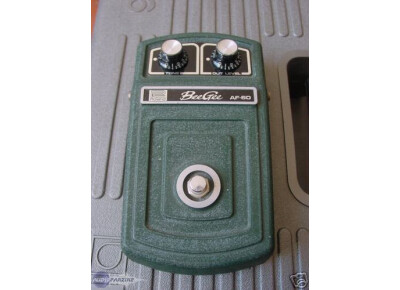 Roland AF-60 BeeGee
