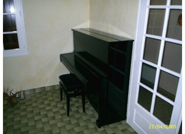 Yamaha U2