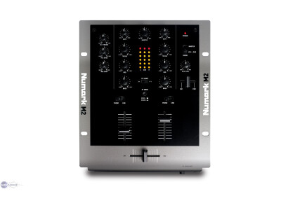 Numark M2
