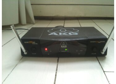 AKG UHF SR40