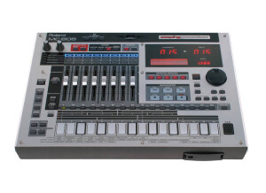 Roland MC-808