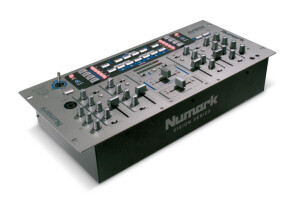 Numark AVM-02