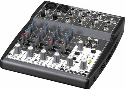 Behringer Xenyx 802