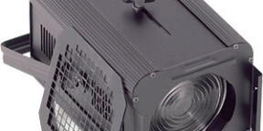 DTS PC 2 kw et Fresnels 2 kw NEUF