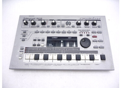 Roland MC-303