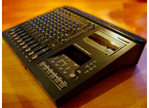 Tascam Portastudio 488 MkII