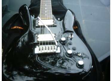 Switch Guitars INNOVO MIDI GUITARE IV